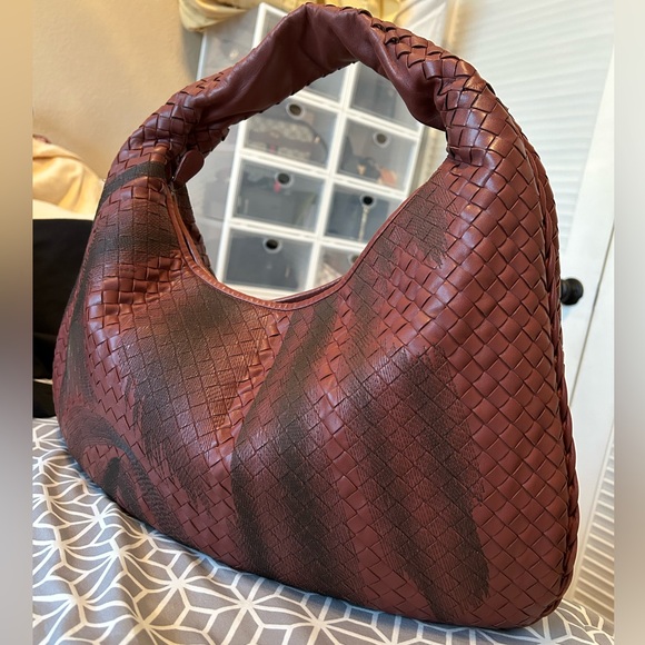 Bottega Veneta Intrecciato Nappa Leather Embroidered. Large Hobo. - Picture 2 of 16